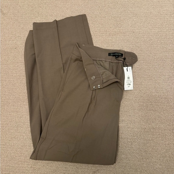 Dynamite - Sofia Pleated Straight Leg Pants - Picture 3 of 4